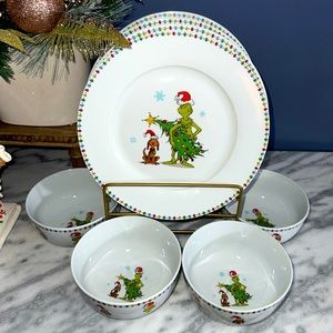 The Grinch dinner wear set of eight